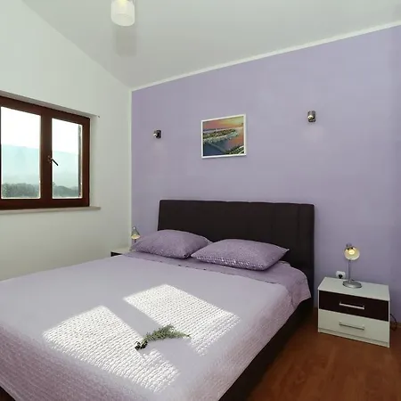 Apartment Maslina Bozava